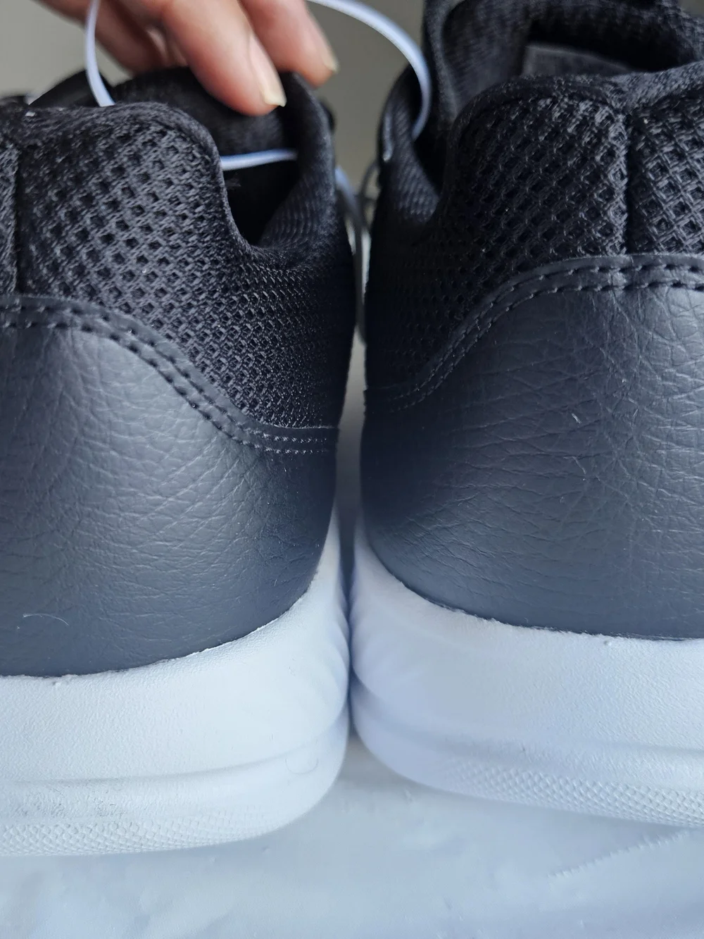Adidas Cloudfoam Flex LA Men's Running Shoes Black White Size 9.5 New HQ4960